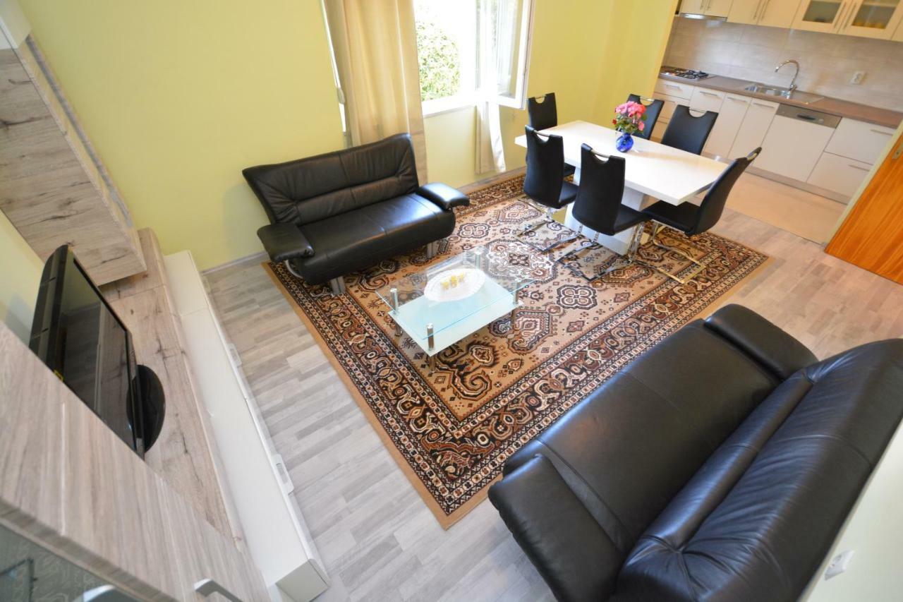Apartman Susic Apartment Policnik Exterior photo