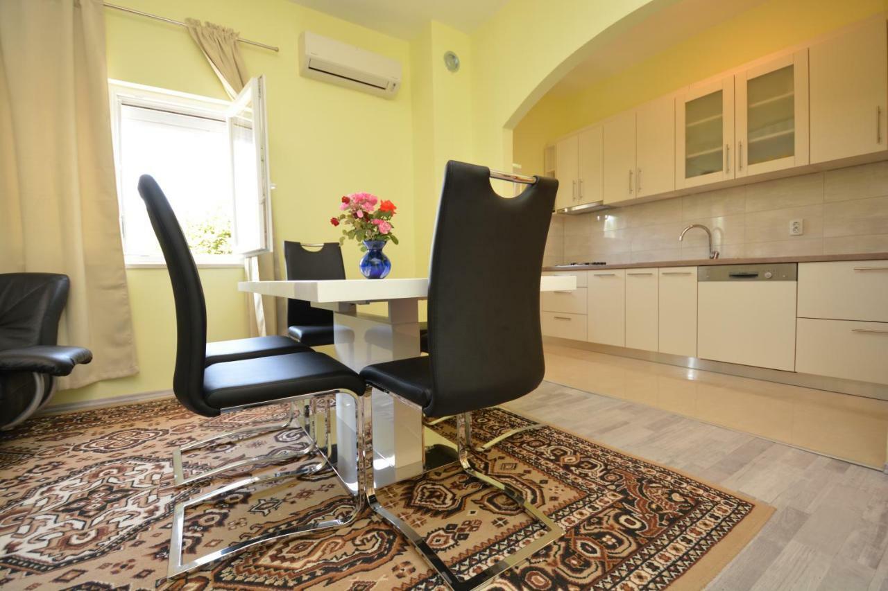 Apartman Susic Apartment Policnik Exterior photo