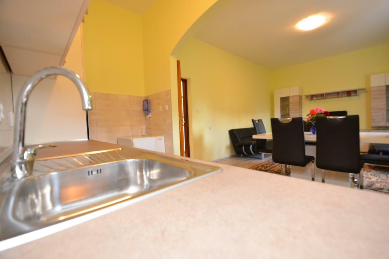 Apartman Susic Apartment Policnik Exterior photo