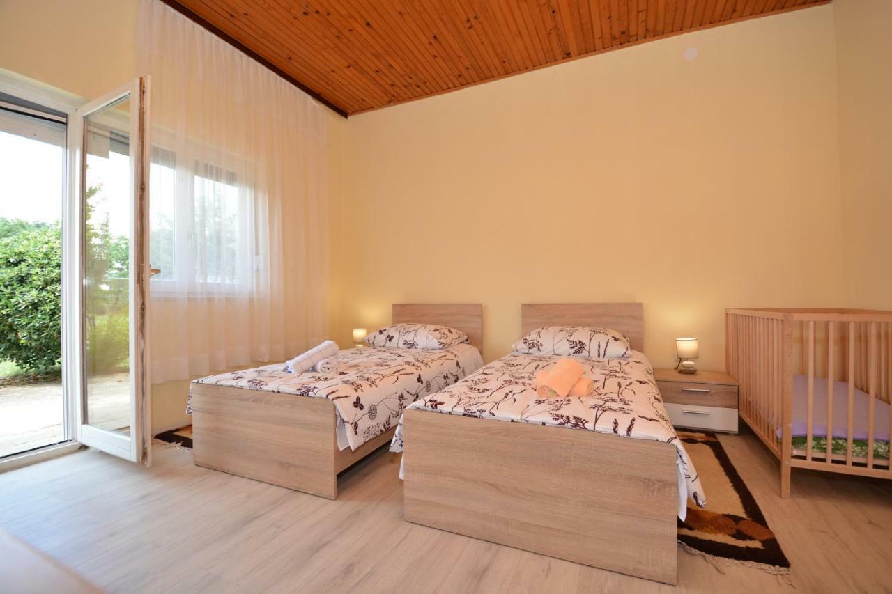 Apartman Susic Apartment Policnik Exterior photo